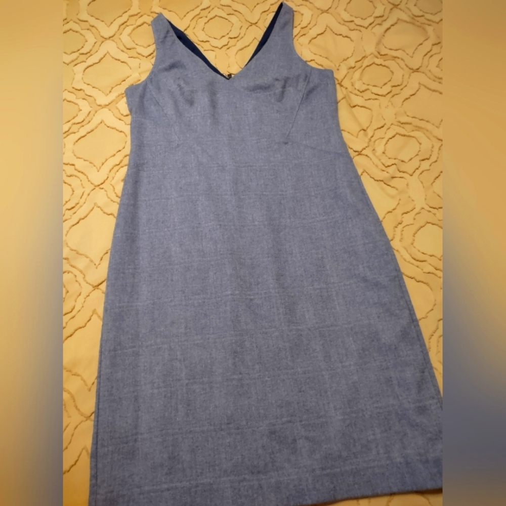 Banana Republic classic blue herringbone sleeveless sheath dress